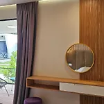 Luna Mare Boutique Seaside Apart Otel Borş