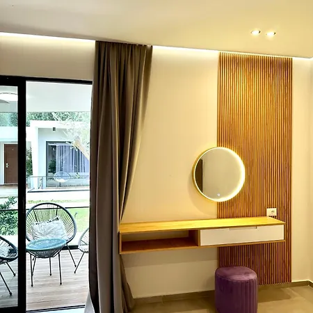 Luna Mare Boutique Seaside 4* Borsh