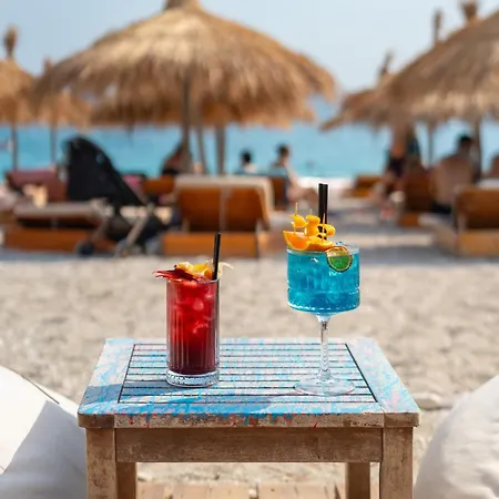 Luna Mare Boutique Seaside Aparthotel Borsh