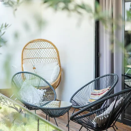 Luna Mare Boutique Seaside Ξενοδοχείο με διαμερίσματα 4*