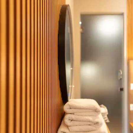 Luna Mare Boutique Seaside Aparthotel Borsh