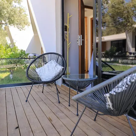 Luna Mare Boutique Seaside Aparthotel