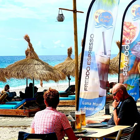 Luna Mare Boutique Seaside * Borsh