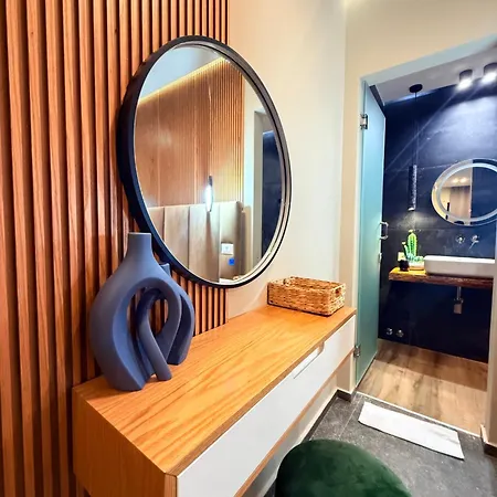 Luna Mare Boutique Seaside Ξενοδοχείο με διαμερίσματα 4*