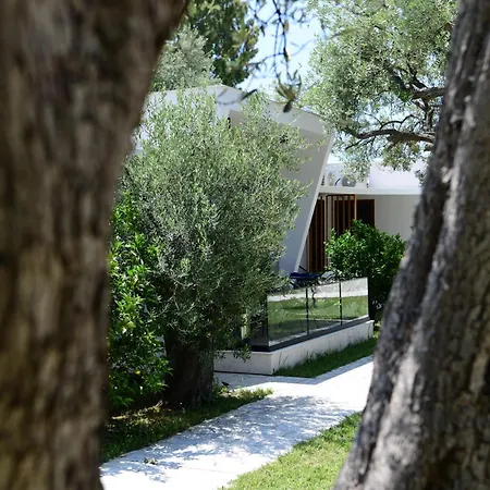 Luna Mare Boutique Seaside Ξενοδοχείο με διαμερίσματα 4*