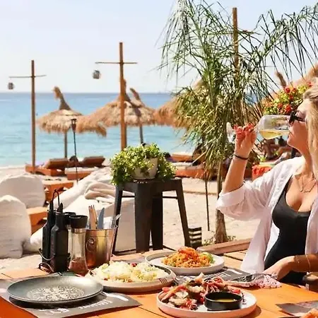Ξενοδοχείο με διαμερίσματα Luna Mare Boutique Seaside
