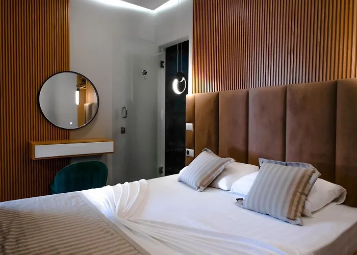 Luna Mare Boutique Seaside 아파트호텔 4*