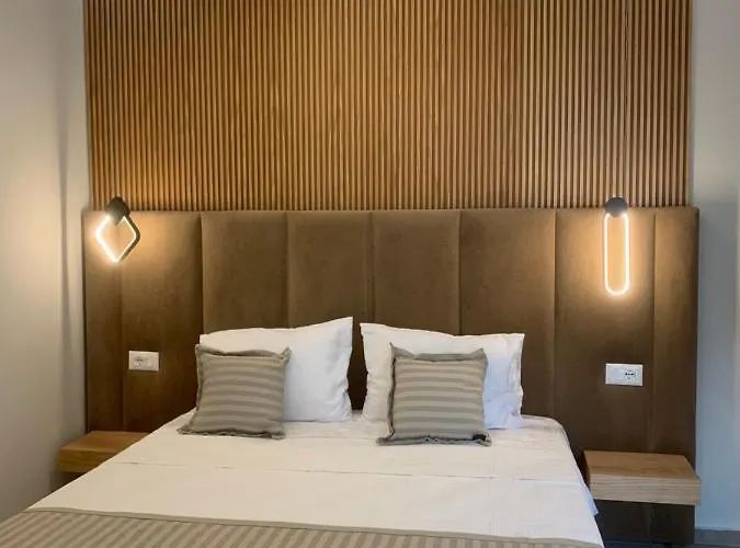 아파트호텔 Luna Mare Boutique Seaside 4*