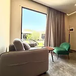 Luna Mare Boutique Seaside Apart-hotel 4*