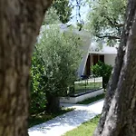 Luna Mare Boutique Seaside Apart-hotel 4*