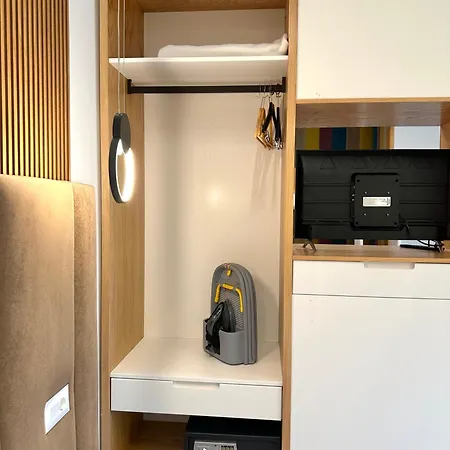 Apartahotel Luna Mare Boutique Seaside Borsh