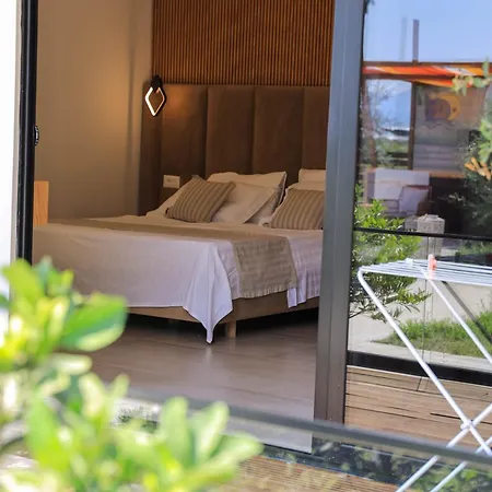 Luna Mare Boutique Seaside Aparthotel