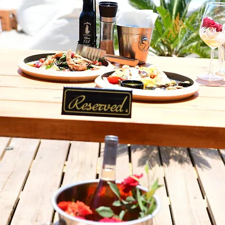 Luna Mare Boutique Seaside Aparthotel